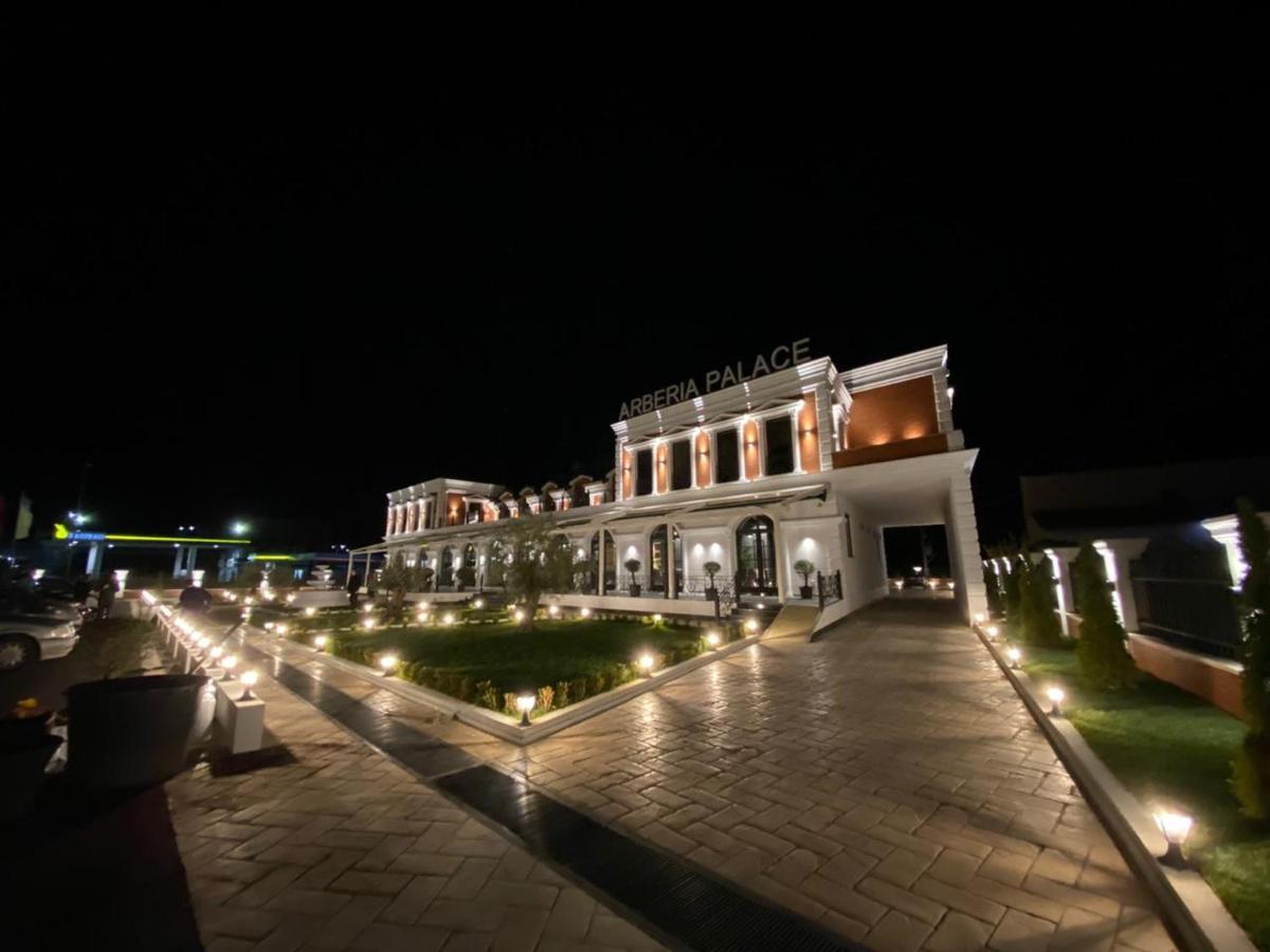 Fushe Milot Arberia Palace Hotel מראה חיצוני תמונה