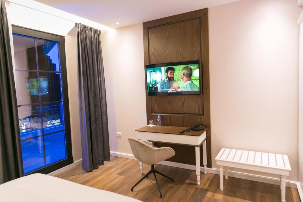 Fushe Milot Arberia Palace Hotel מראה חיצוני תמונה