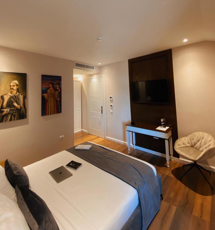 Fushe Milot Arberia Palace Hotel מראה חיצוני תמונה