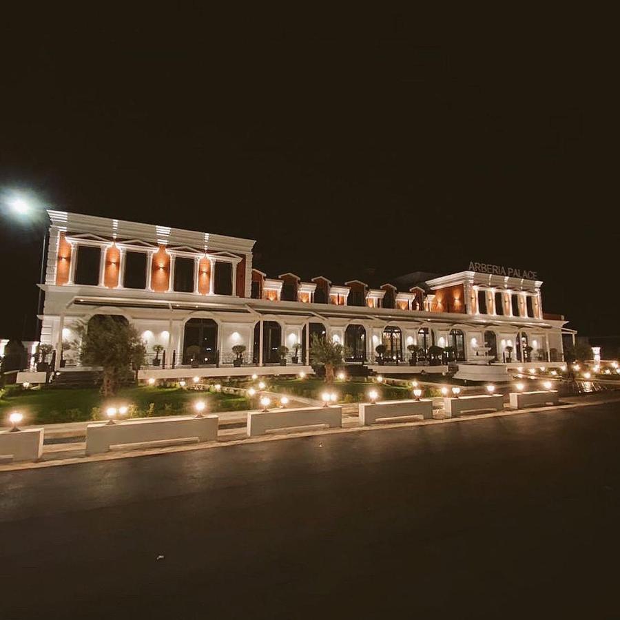 Fushe Milot Arberia Palace Hotel מראה חיצוני תמונה