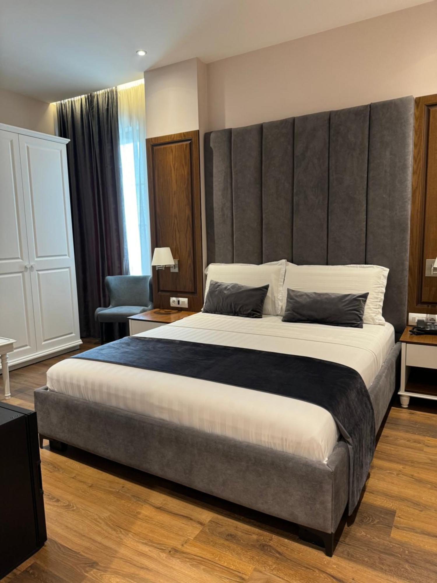Fushe Milot Arberia Palace Hotel מראה חיצוני תמונה