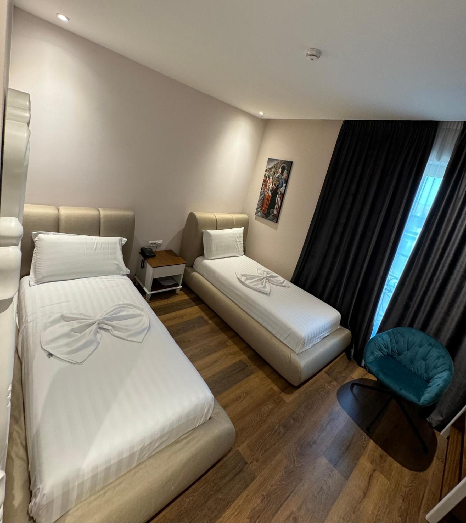 Fushe Milot Arberia Palace Hotel מראה חיצוני תמונה